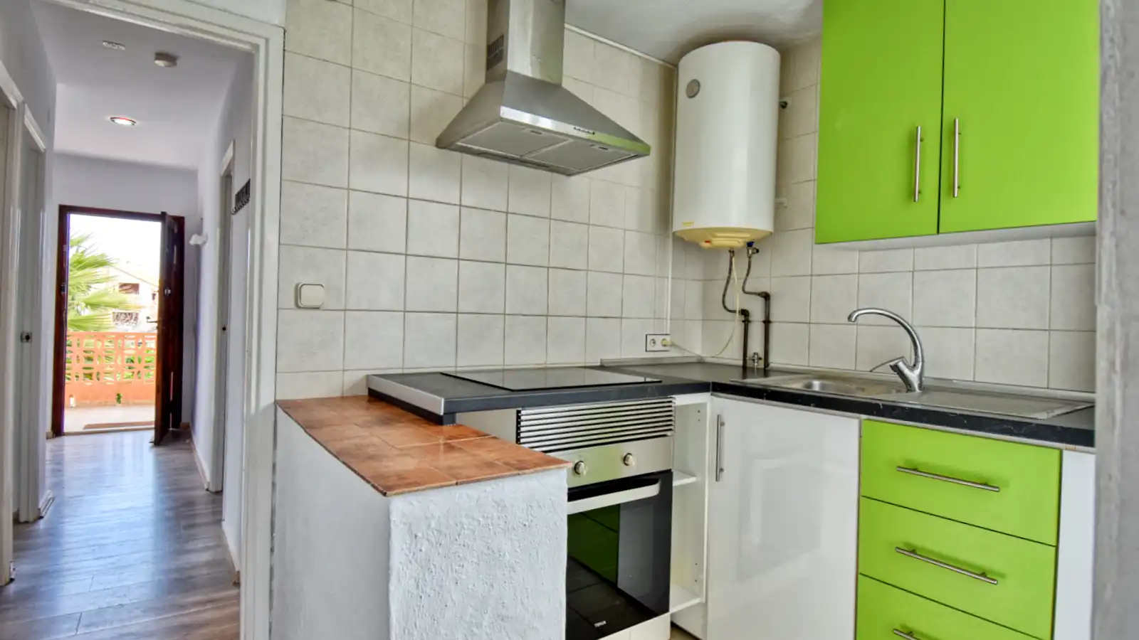 Küche von Haus oder Chalet zum Verkauf in Gandia mit Klimaanlage, Heizung und Privatgarten