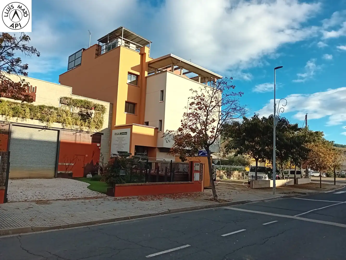 Außenansicht von Gebäude zum Verkauf in Sant Julià de Ramis