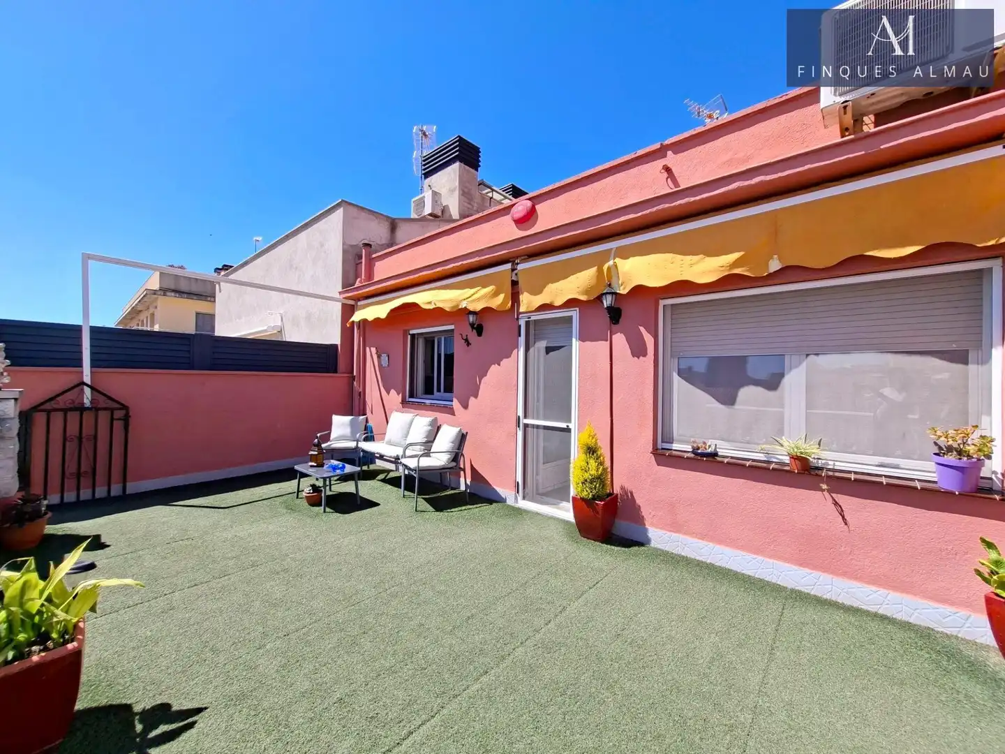 Casa adosada en venda a rafael de casanova, 28, Olèrdola