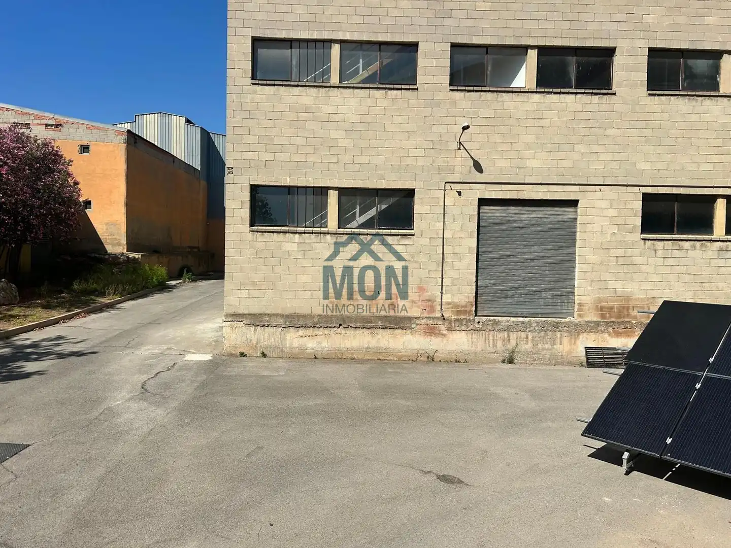 Industrial building with lift to rent in Fuente del Jarro, imagen 17