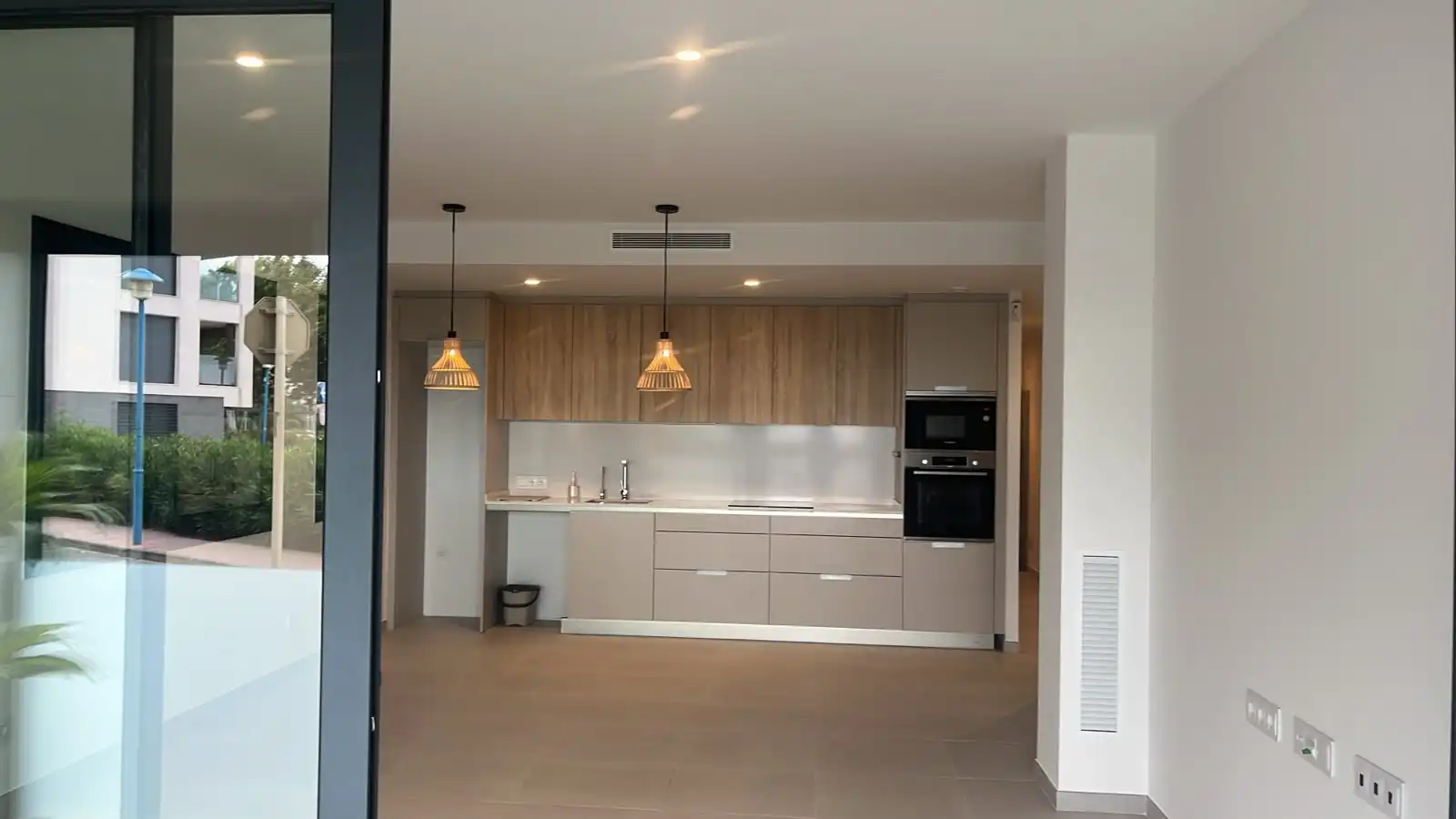 Cuina de Apartament en venda en Palamós amb Aire condicionat, Calefacció i Terrassa