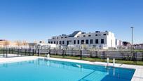 Swimming pool of Flat to rent in Parla  with Heating, Terrace and Oven