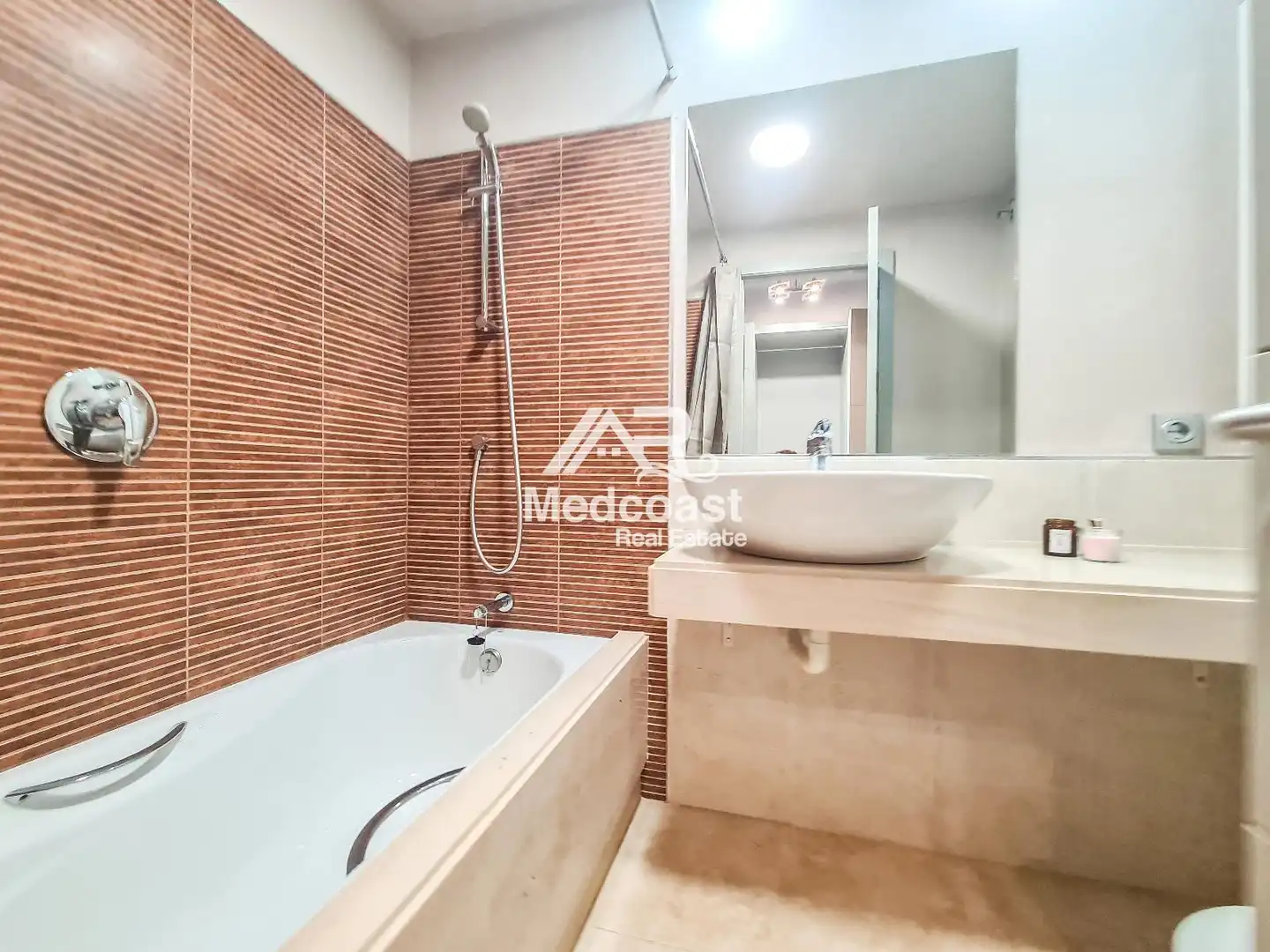 Bathroom of Flat for sale in Vera  with Air Conditioner, Terrace and Storage room