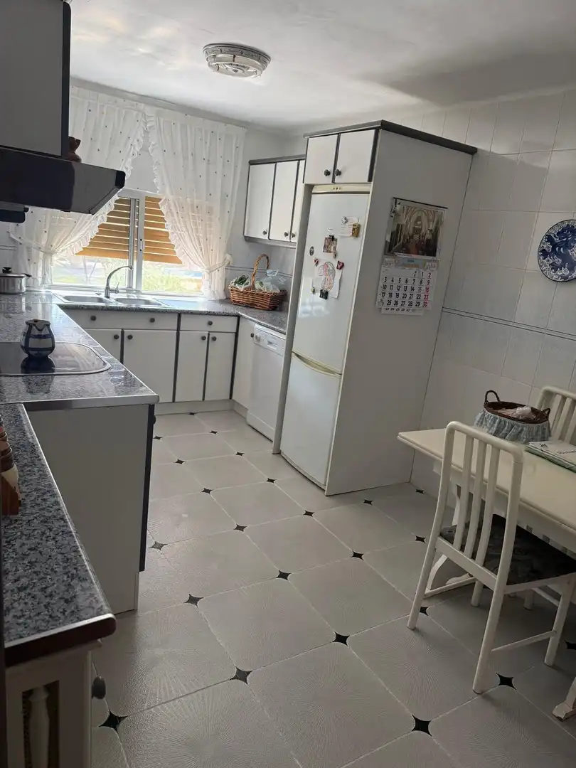 Cocina de Casa o chalet en venta en Bulbuente con Aire acondicionado, Calefacción y Jardín privado