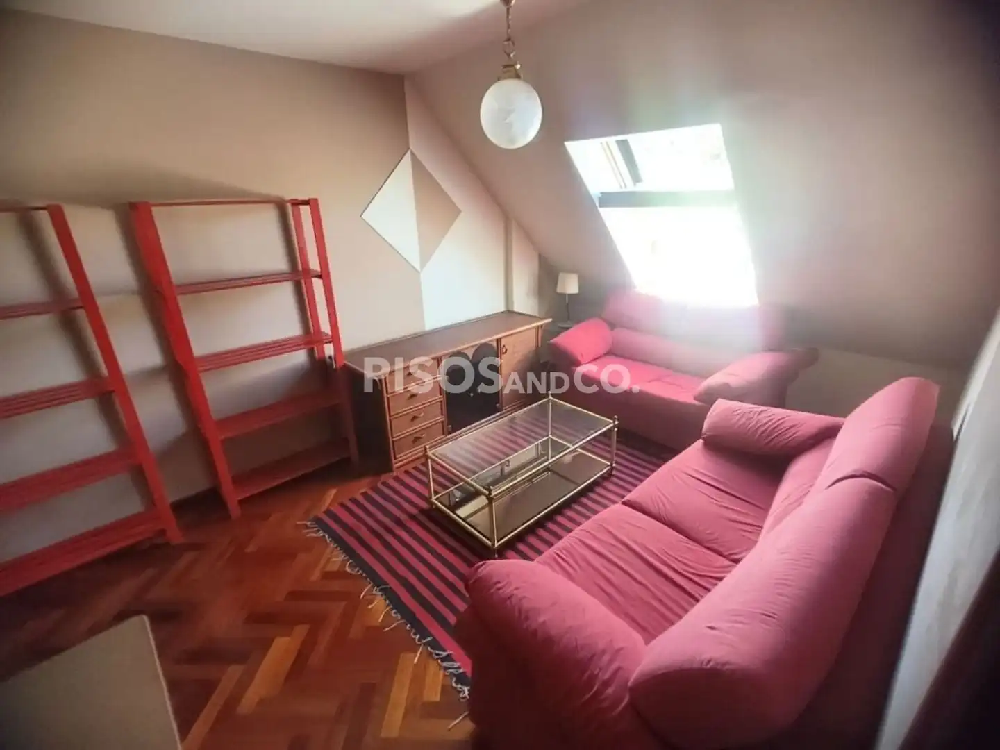 Sala d'estar de Pis en venda en Culleredo amb Calefacció i Moblat