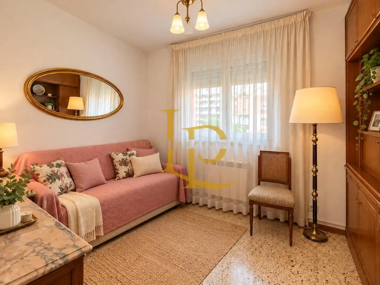 Habitación de Piso en venta en L'Hospitalet de Llobregat con Calefacción, Amueblado y Horno
