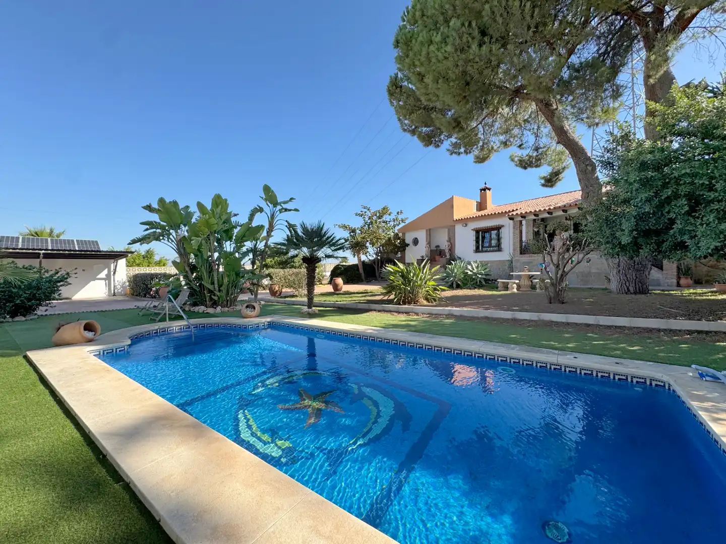 Chalet con piscina en venta en Pinos de Alhaurín - Periferia, imagen 5