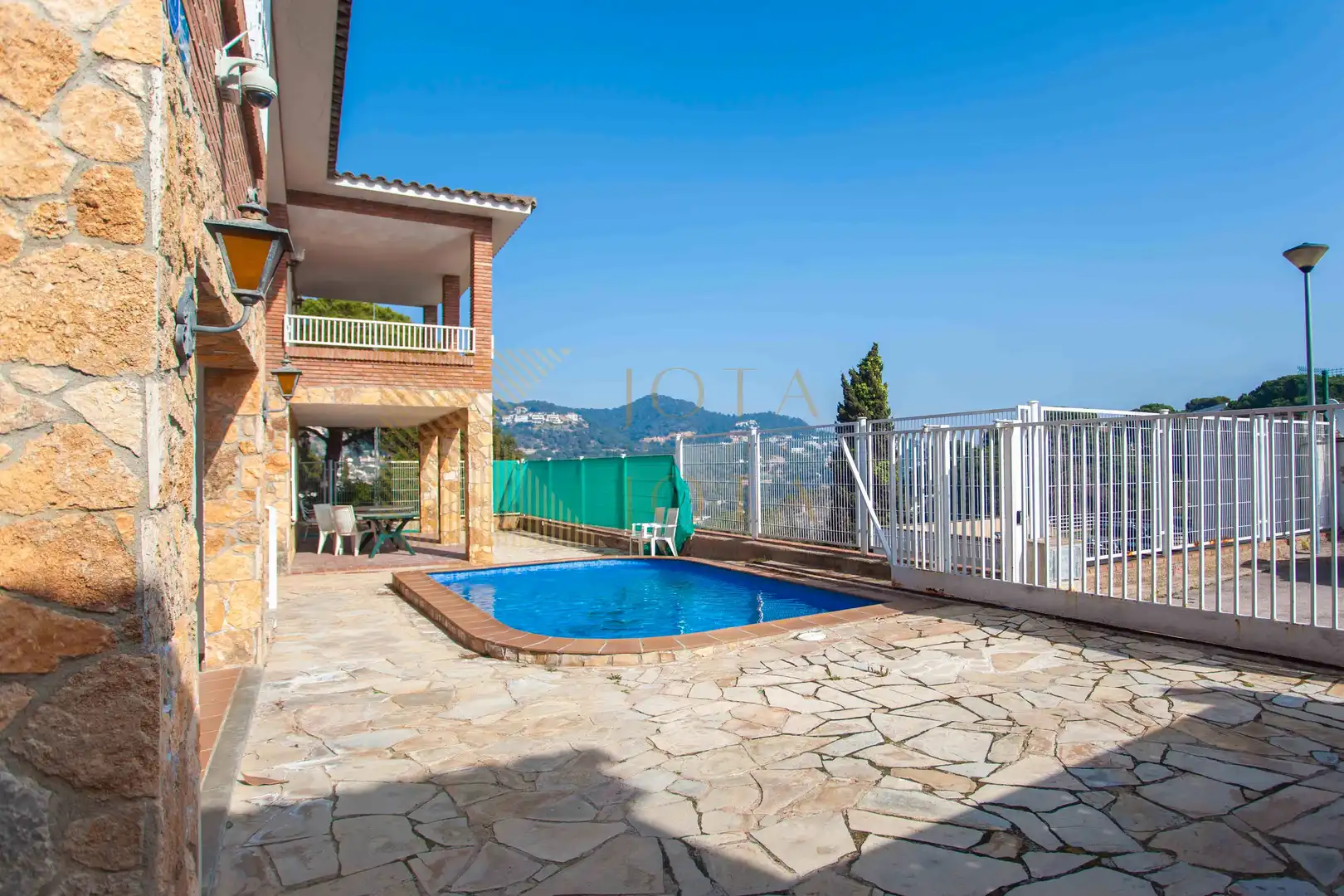Casa amb terrassa en venda a Canyelles, imagen 3