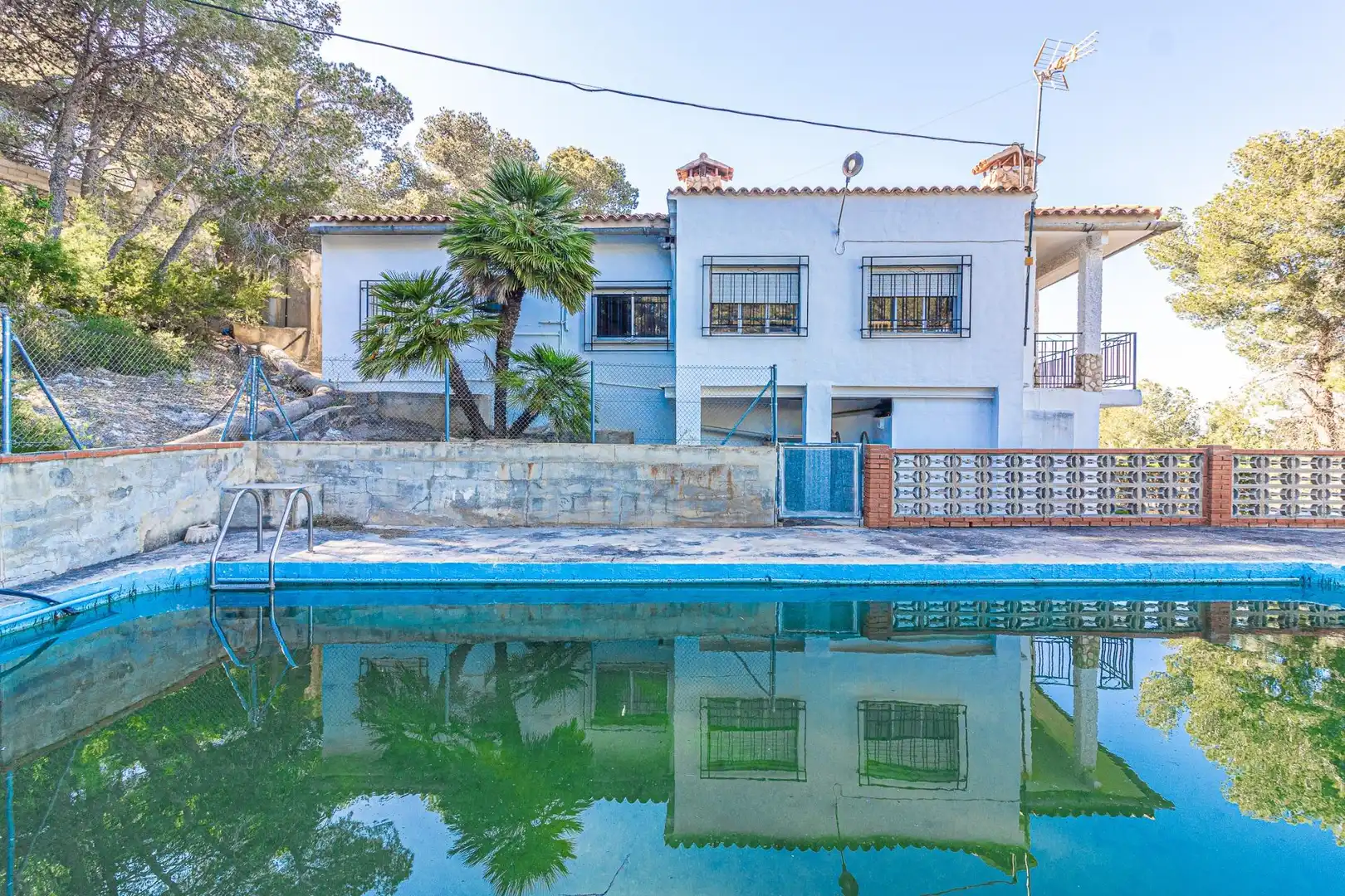 Schwimmbecken von Haus oder Chalet zum Verkauf in Carlet mit Heizung, Privatgarten und Terrasse