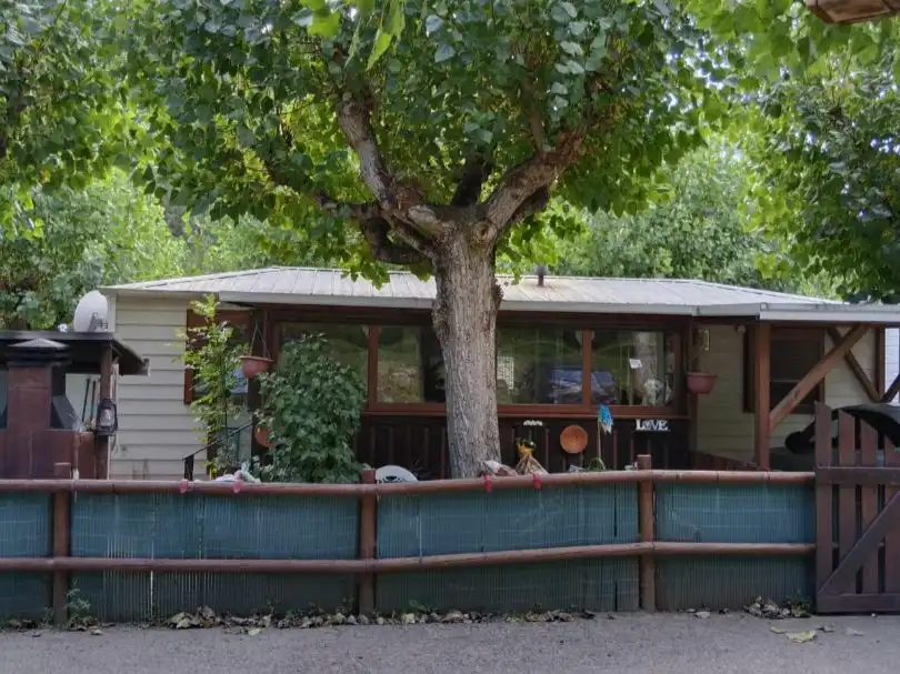 Bungalow mit Pool zum Verkauf in N-260, KM 210, 25723 El Pont de Bar, Lleida 1