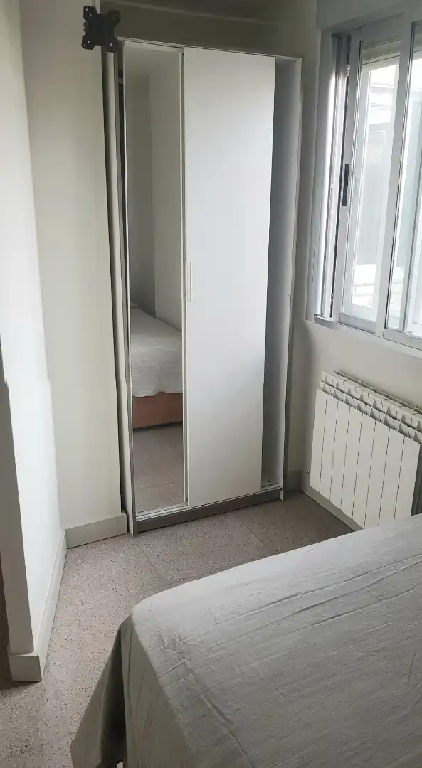 Habitación de Apartamento de alquiler en Madrid con Aire acondicionado, Calefacción y Parquet