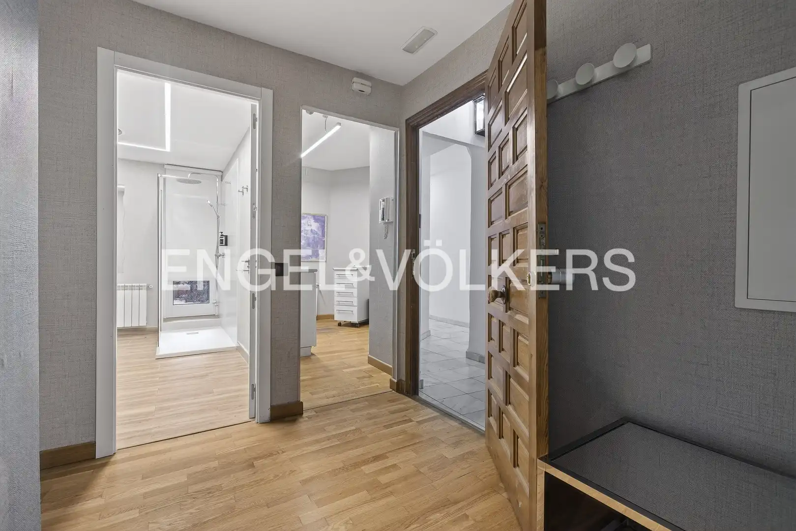 Houses for sale in Sevilla  with Air Conditioner, Heating and Parquet flooring