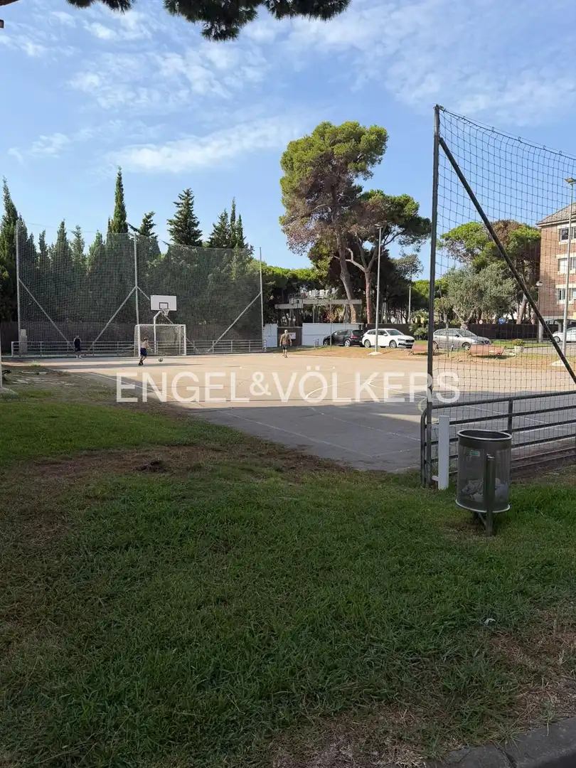 Exterior view of Flat for rent in Gavà  with Air Conditioner, Heating and Swimming Pool