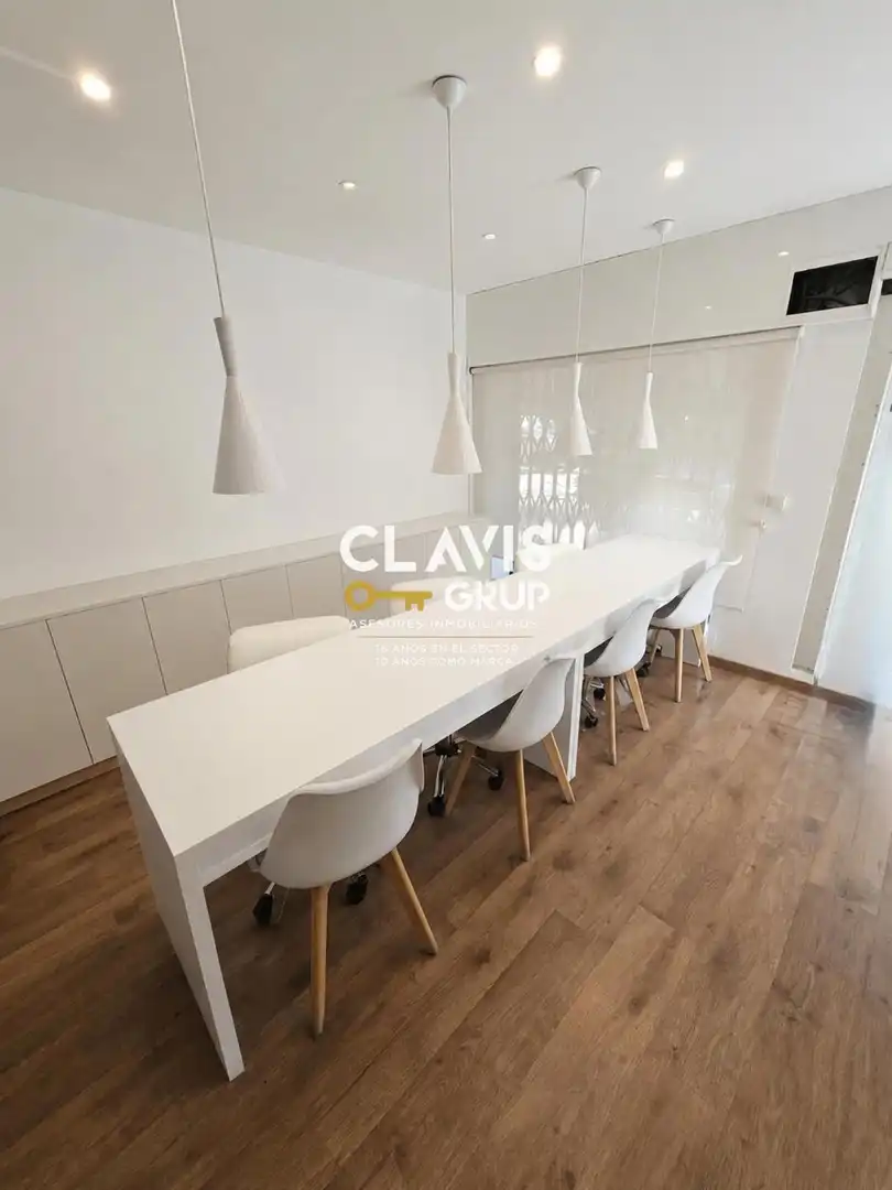 Commercial properties for rent in Barcelona  with Air Conditioner, Parquet flooring and Furnished
