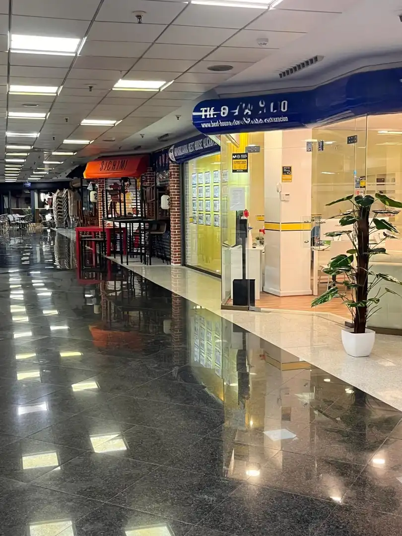 Oficina en venta en Alicante / Alacant con Aire acondicionado