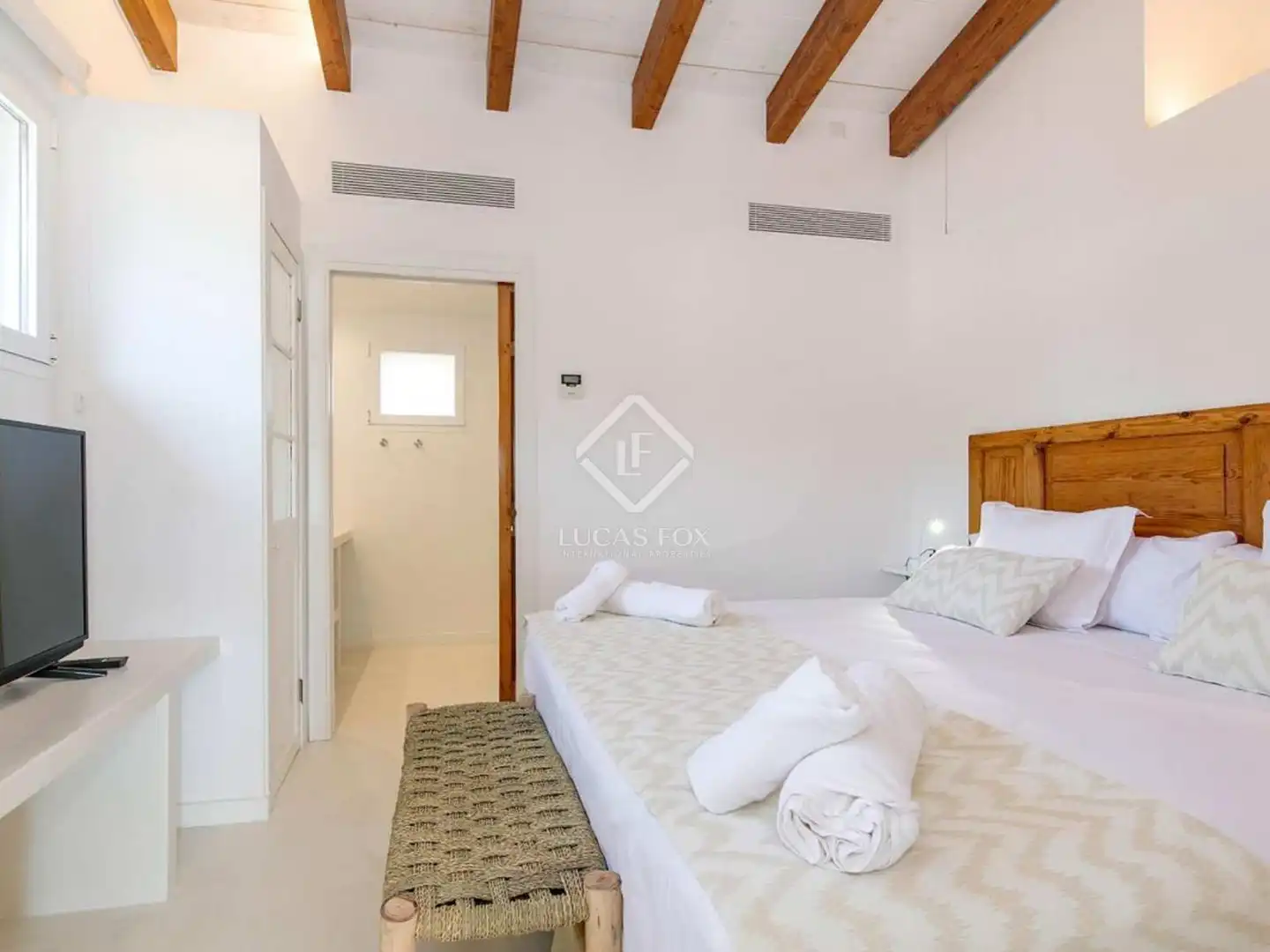 Casa rústica con piscina en venta en Es Mercadal poble, imagen 24