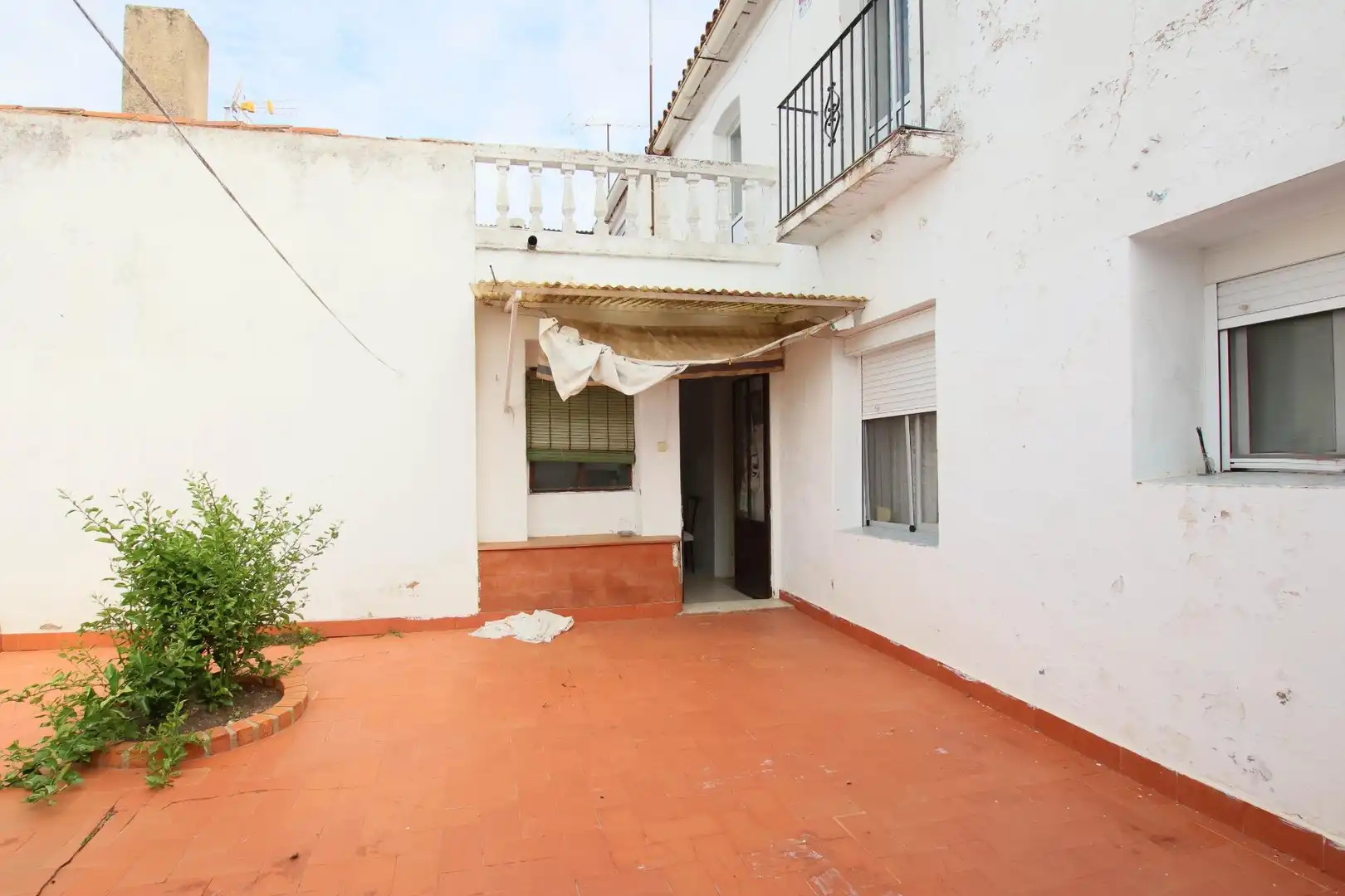 Vista exterior de Casa o xalet en venda en La Nava de Santiago  amb Traster