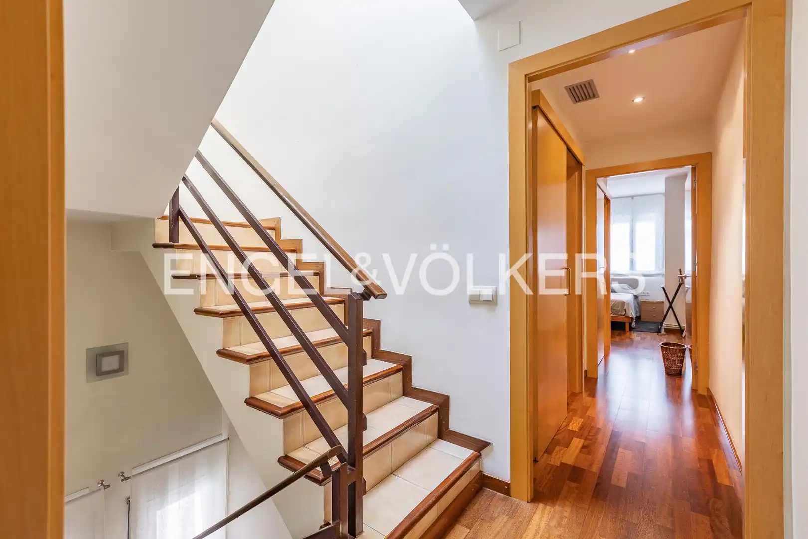 Casa adosada en venta en Sabadell con Aire acondicionado, Calefacción y Parquet