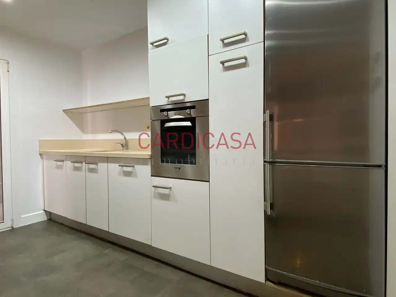 Cocina de Piso de alquiler en Vigo  con Calefacción, Parquet y Balcón