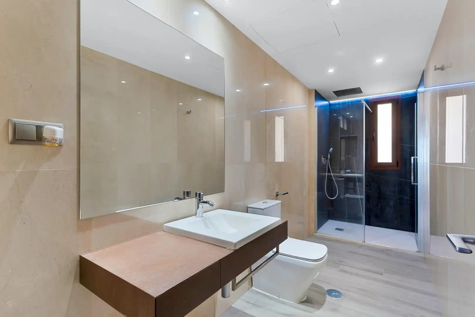 Penthouse with pool for sale in Nueva Andalucía, imagen 16