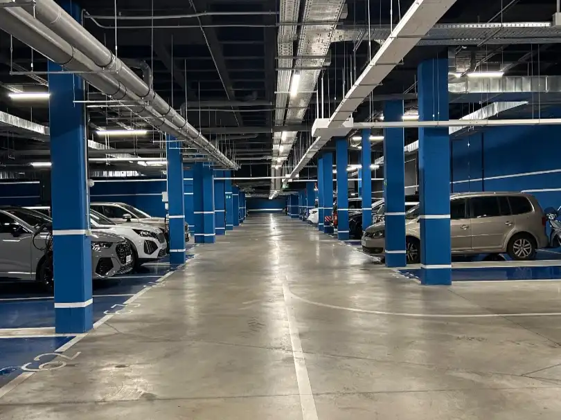 Parking of Garage for rent in Madrid