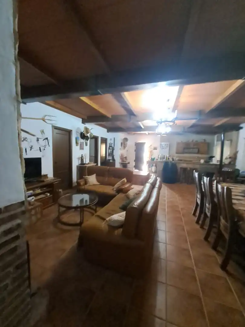 Sala d'estar de Casa o xalet en venda en Alcaracejos amb Piscina i Moblat