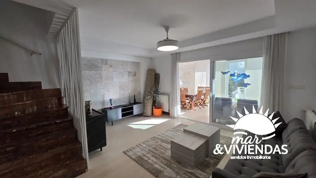 Sala d'estar de Casa o xalet en venda en Mojácar amb Aire condicionat, Calefacció i Jardí privat