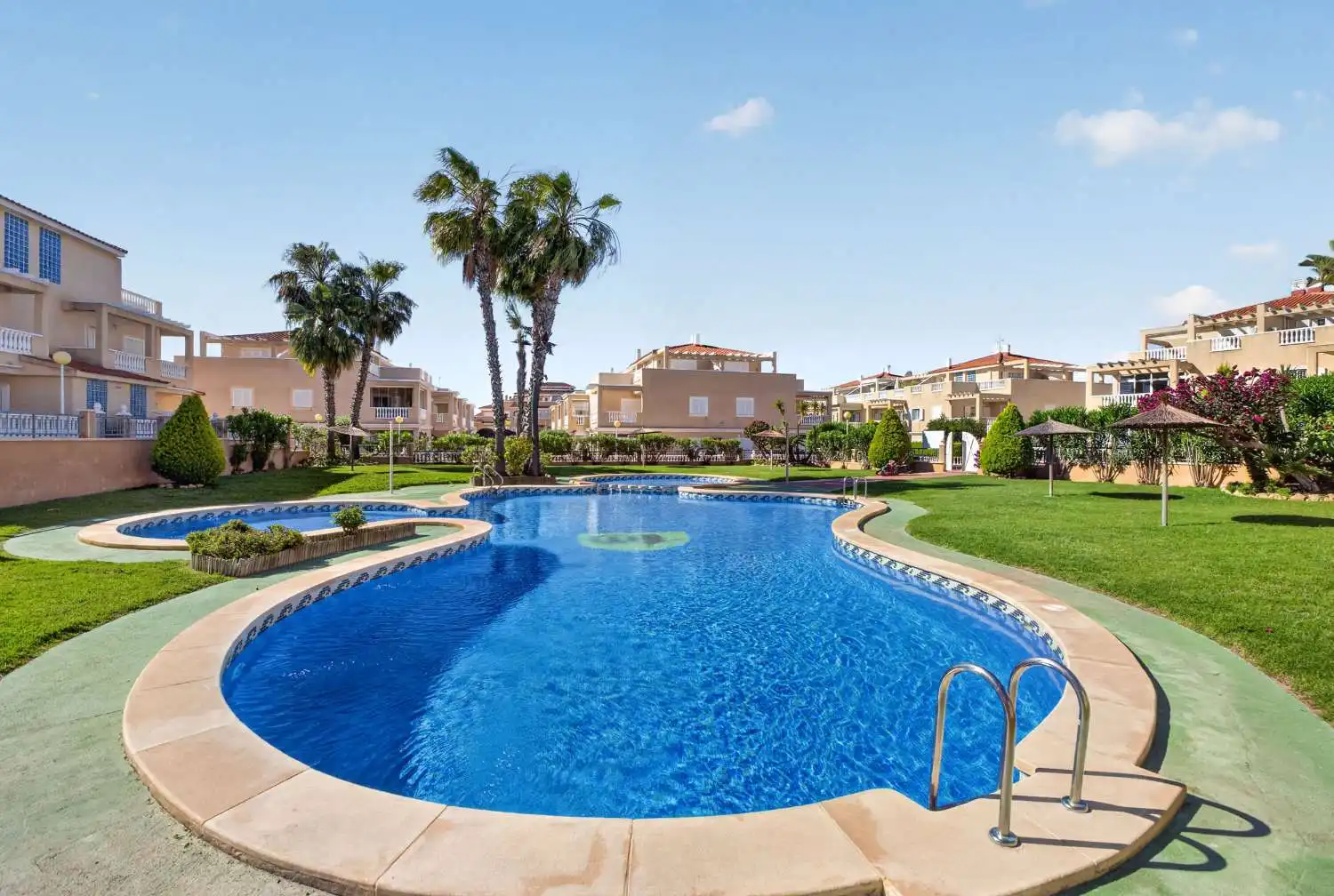 Jardí de Apartament en venda en Orihuela amb Aire condicionat, Calefacció i Terrassa