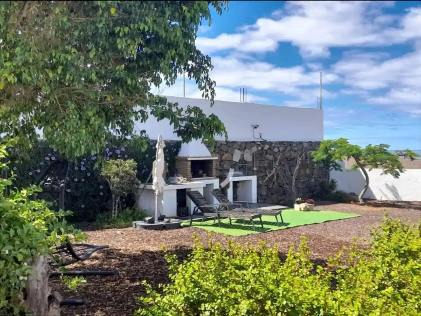 Vista exterior de Pis en venda en Tuineje amb Jardí privat
