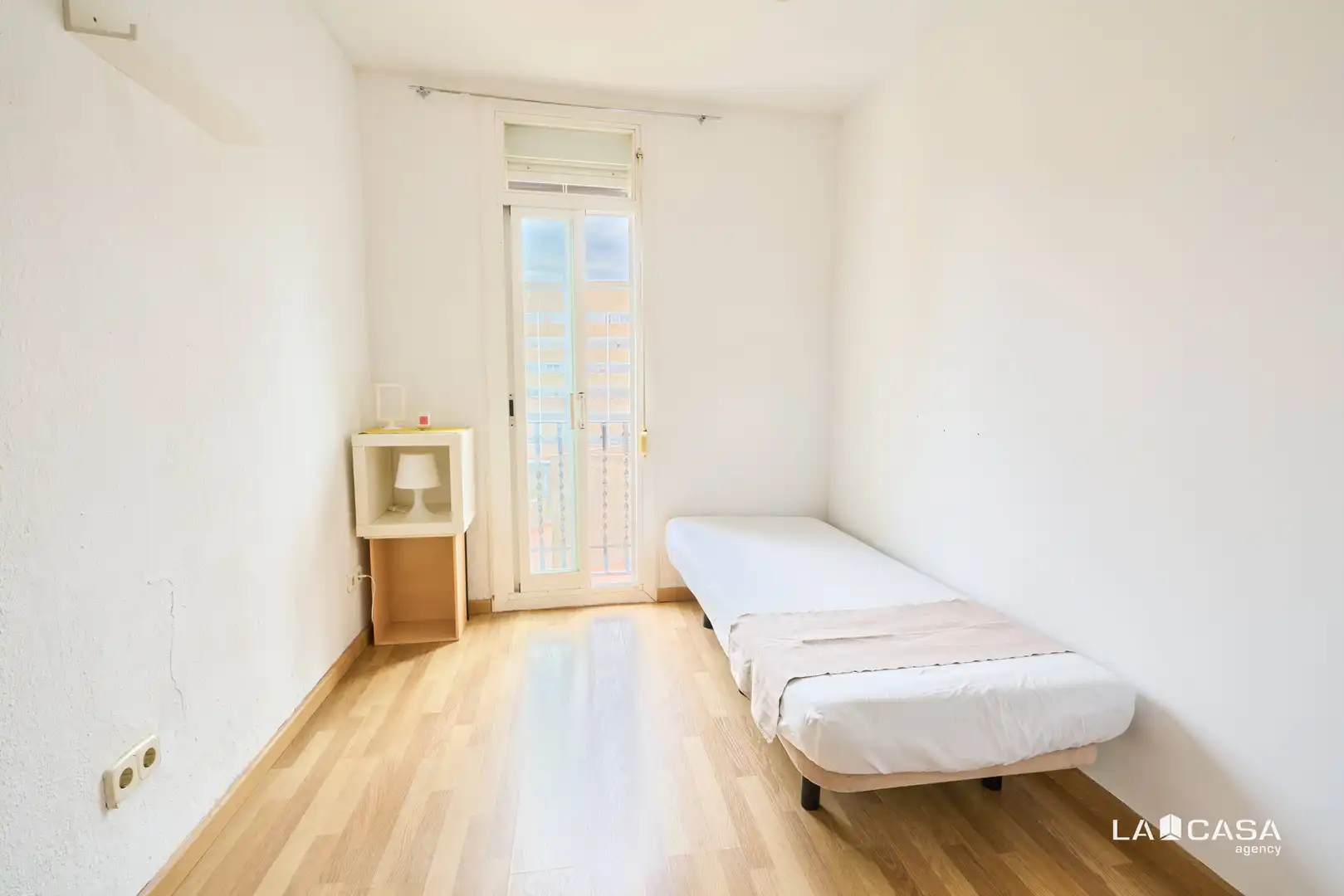 Appartamento con terrazza in vendita a Sants - Montjuïc, imagen 4