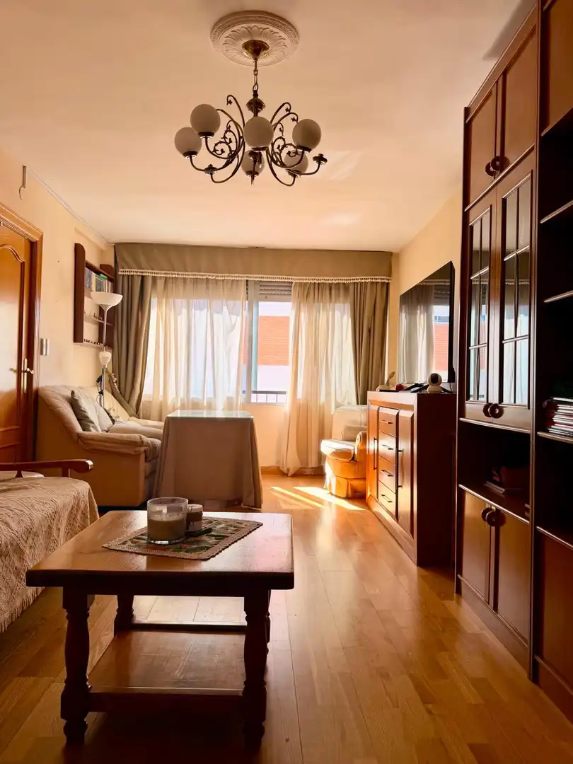 Bedroom of Flat for sale in Granada  with Furnished