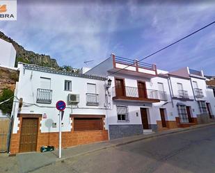 Vista exterior de Casa o xalet en venda en Algodonales amb Terrassa i Balcó