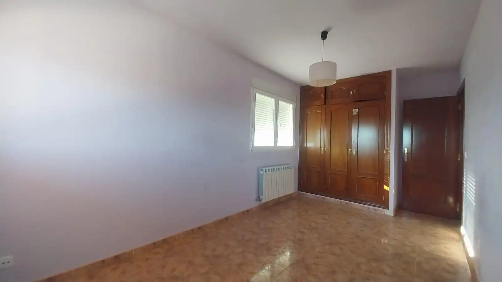 Dormitori de Casa adosada en venda en Tudela de Duero amb Calefacció i Terrassa