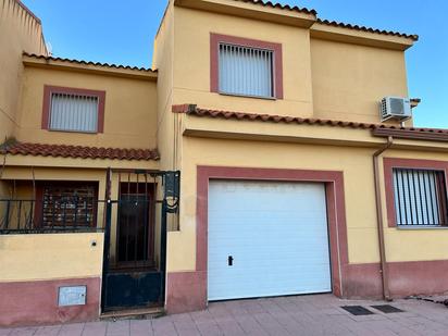 Exterior view of Single-family semi-detached for sale in Lillo