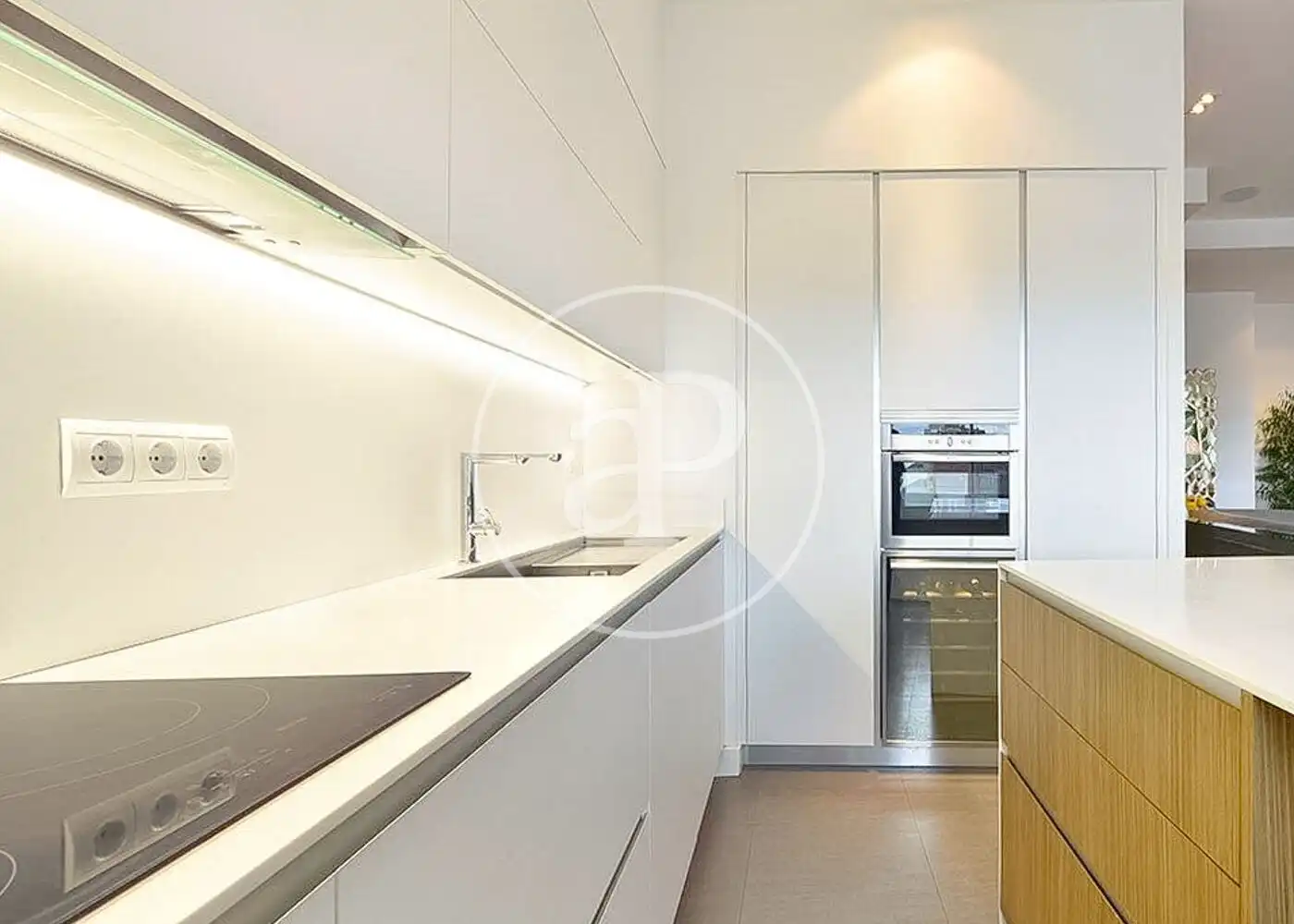Cocina de Piso de alquiler en Madrid con Aire acondicionado y Calefacción