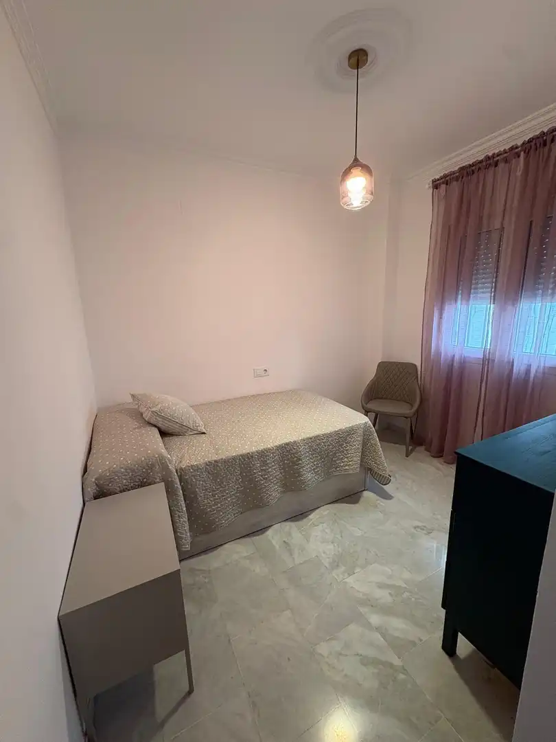 Habitación de Piso en venta en Utrera