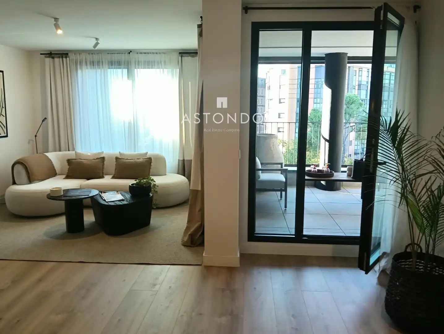 Penthouse with pool for sale in Bausa
