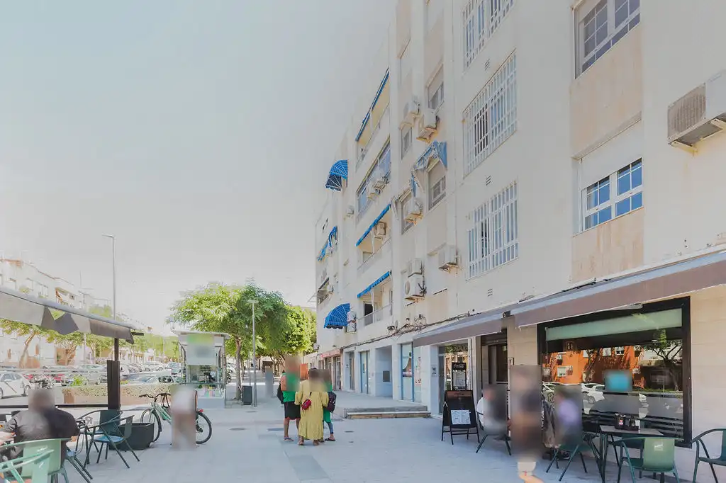 Außenansicht von Geschaftsraum zur Miete in Almería