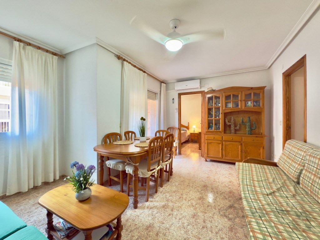 Menjador de Apartament en venda en Cartagena amb Aire condicionat, Terrassa i Moblat