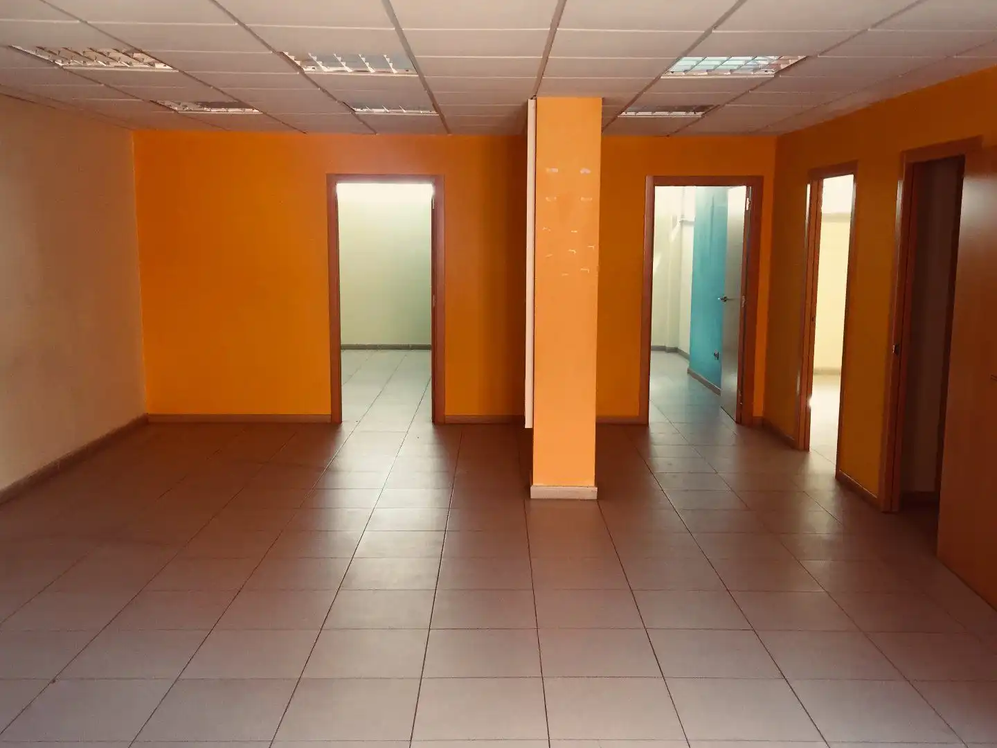 Locale commerciale in affitto a Mollerussa, imagen 6