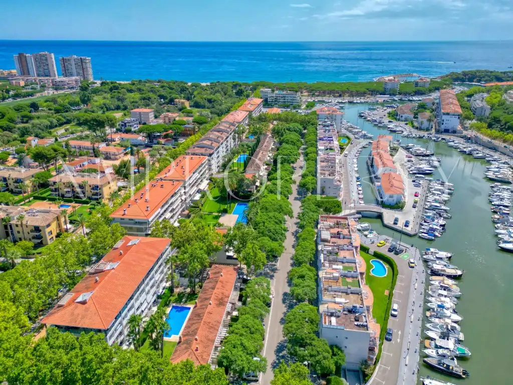 Àtic en venda a Avenida Verona I Terol, Port d'Aro