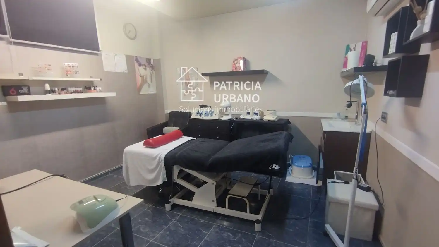 Local comercial en venta en CALLE RIU BESÒS 1, imagen 12