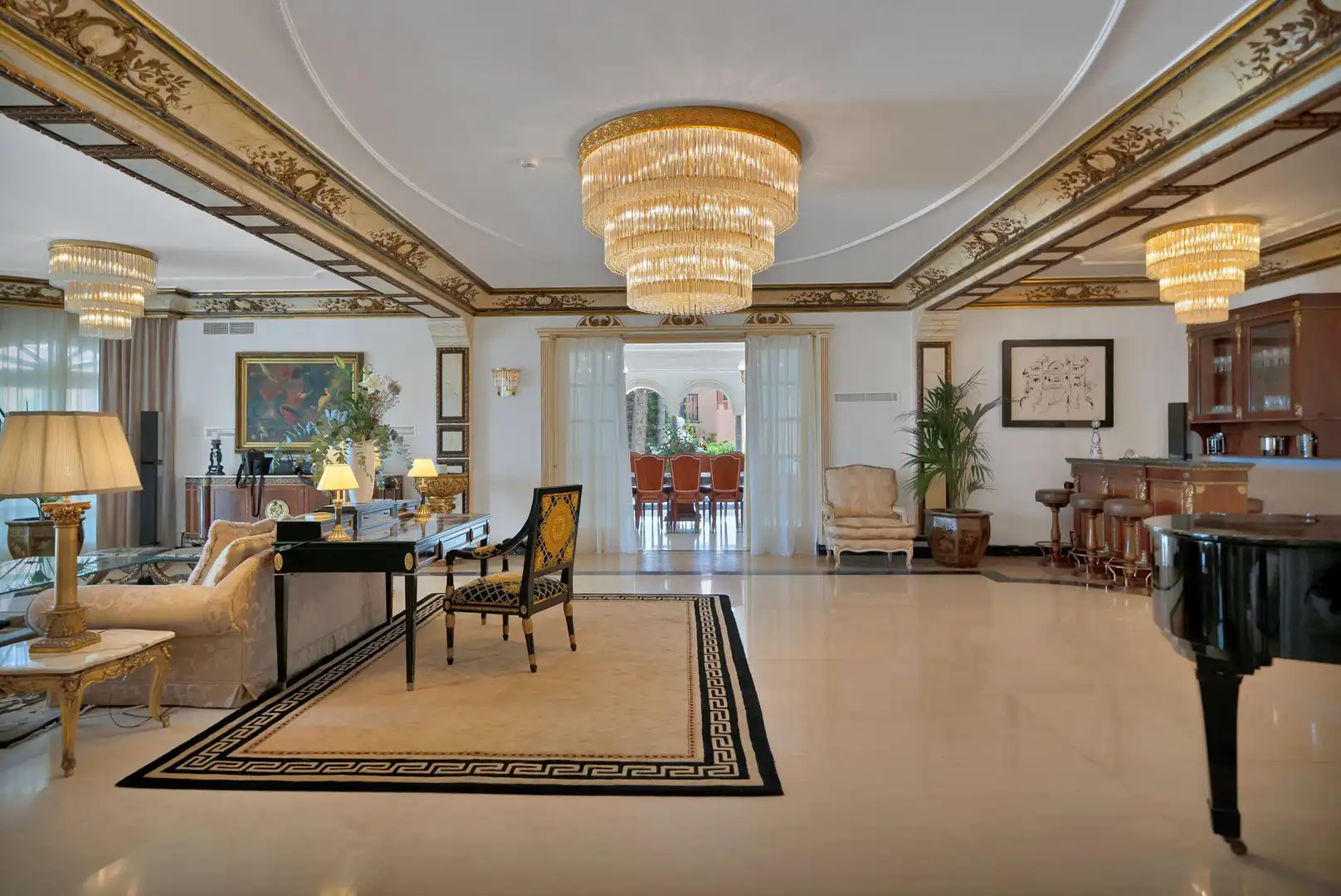 Haus oder Chalet zur Miete in Marbella mit Heizung, Privatgarten und Terrasse