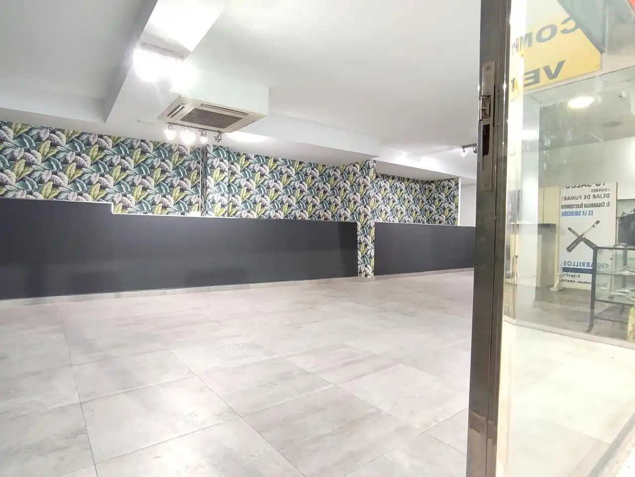 Local comercial en venda a Tesifonte Gallego, imagen 5
