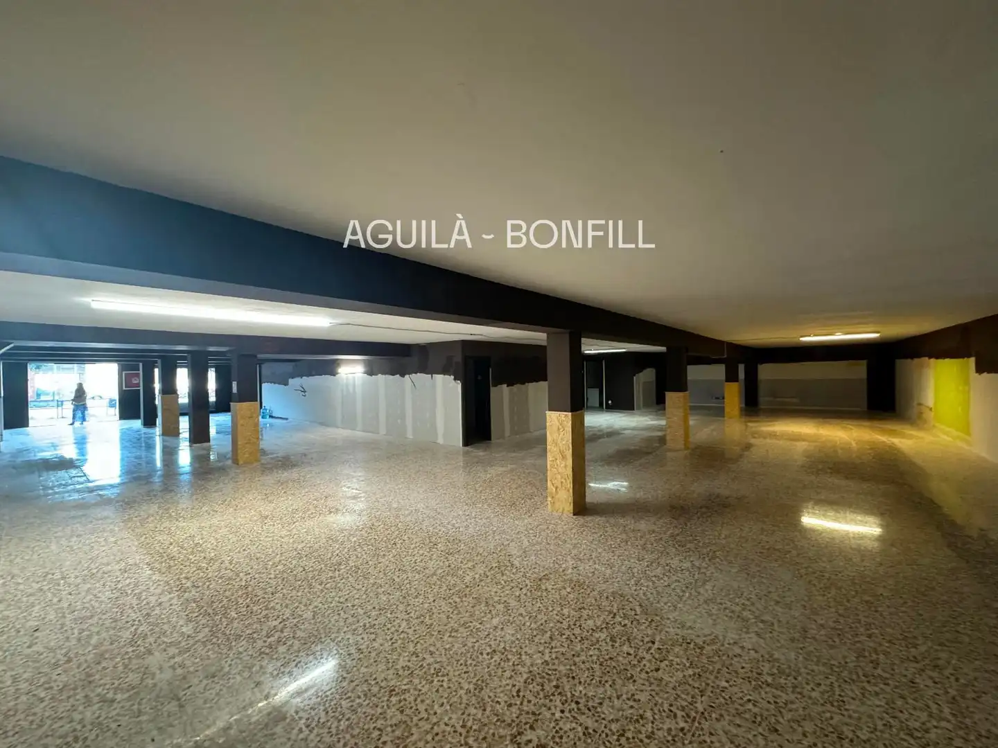 Local comercial de lloguer a Córcega 17, imagen 3