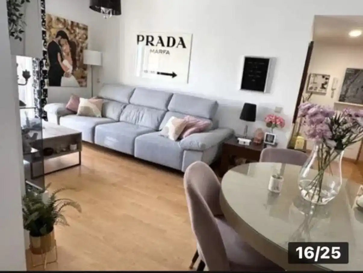Sala d'estar de Pis en venda en Benalmádena amb Aire condicionat, Piscina i Balcó