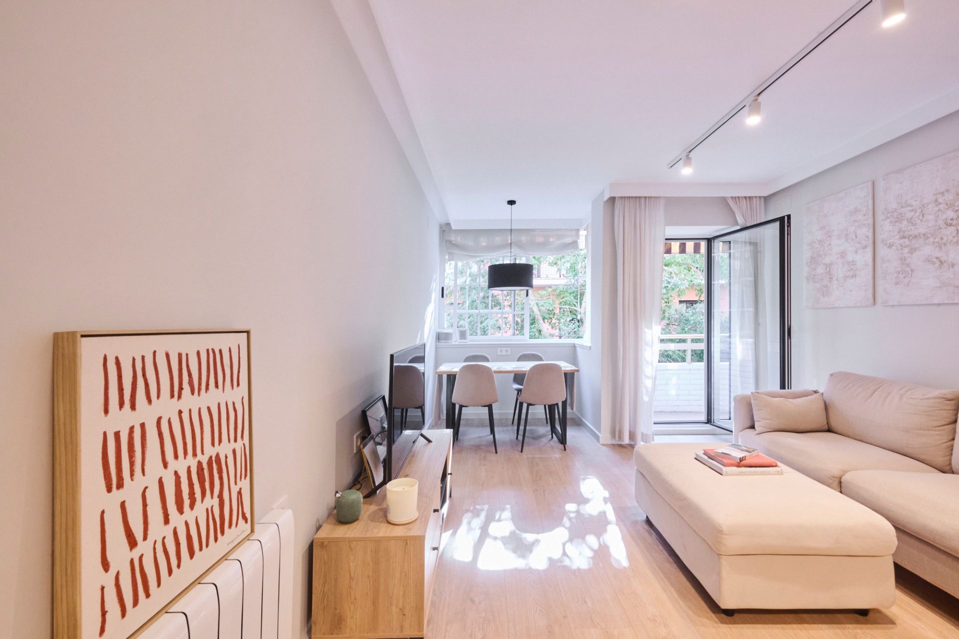 Sala de estar de Piso en venta en  Barcelona Capital con Aire acondicionado, Calefacción y Jardín privado