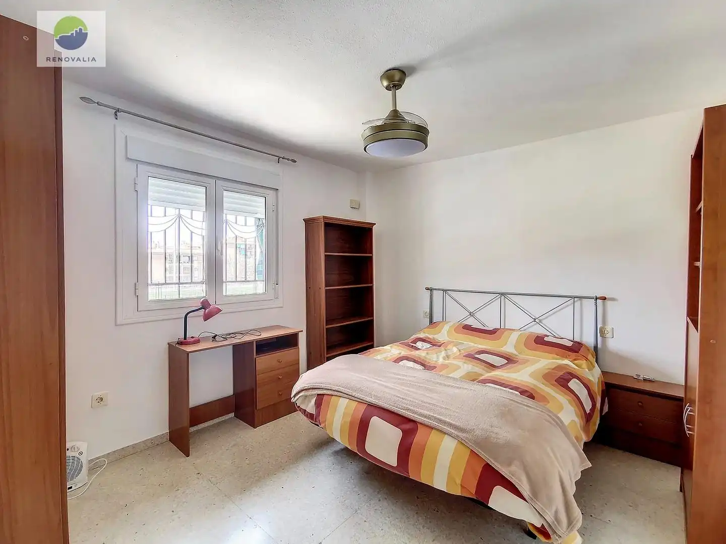 Bedroom of Flat for rent in Granada  with Storage room and Furnished