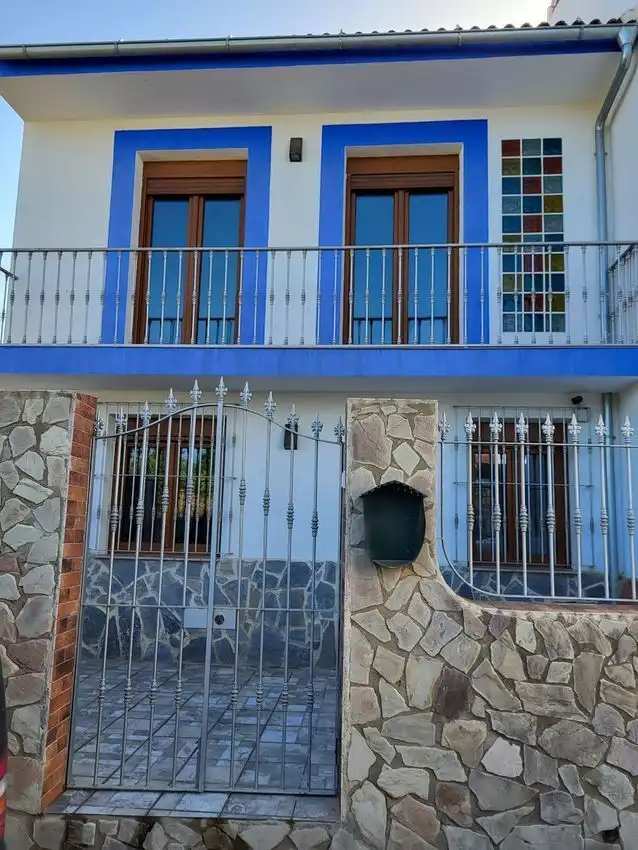 Terraced house for sale in Sebastián Pineda