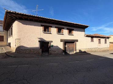 Casa rústica en venda a Llamas de la Ribera